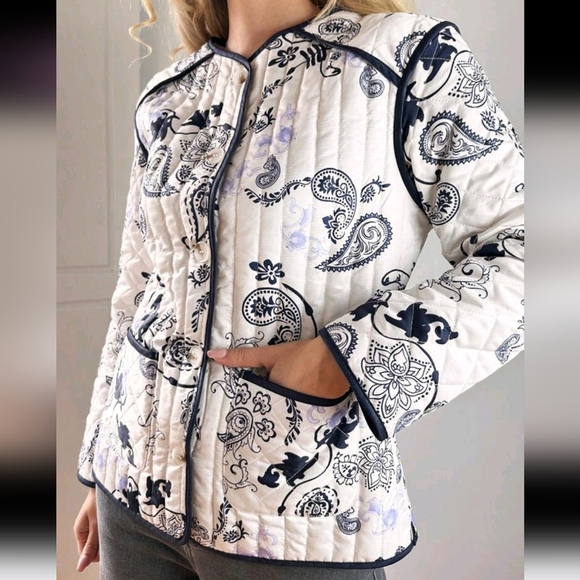 Contrast Color Print Quilted Round Neck Long Sleeve Jacket, Autum - Picture 4 of 5
